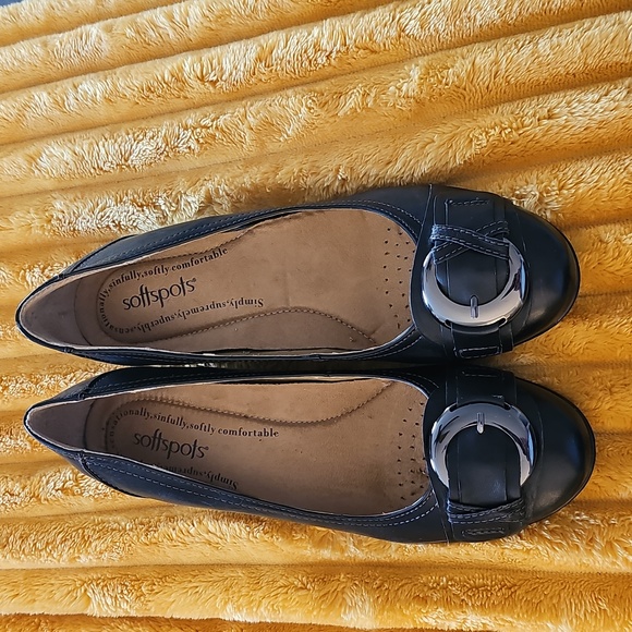 Shoes - Picture 3 of 15